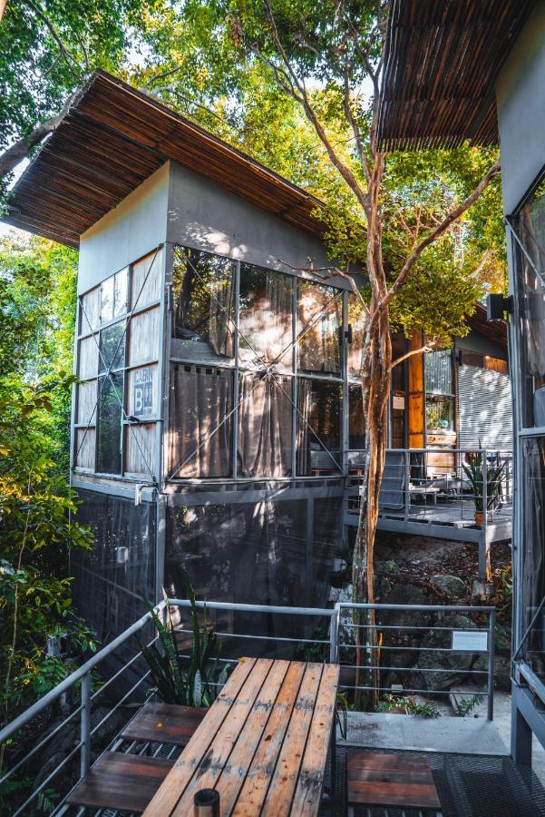 Warehouse Hostel Ko Tao Exterior photo