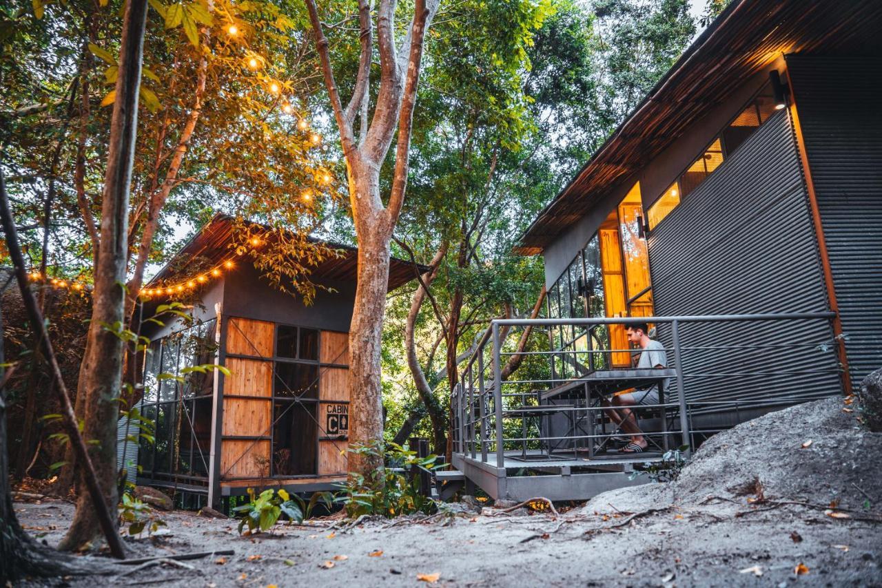 Warehouse Hostel Ko Tao Exterior photo