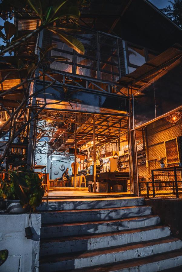 Warehouse Hostel Ko Tao Exterior photo