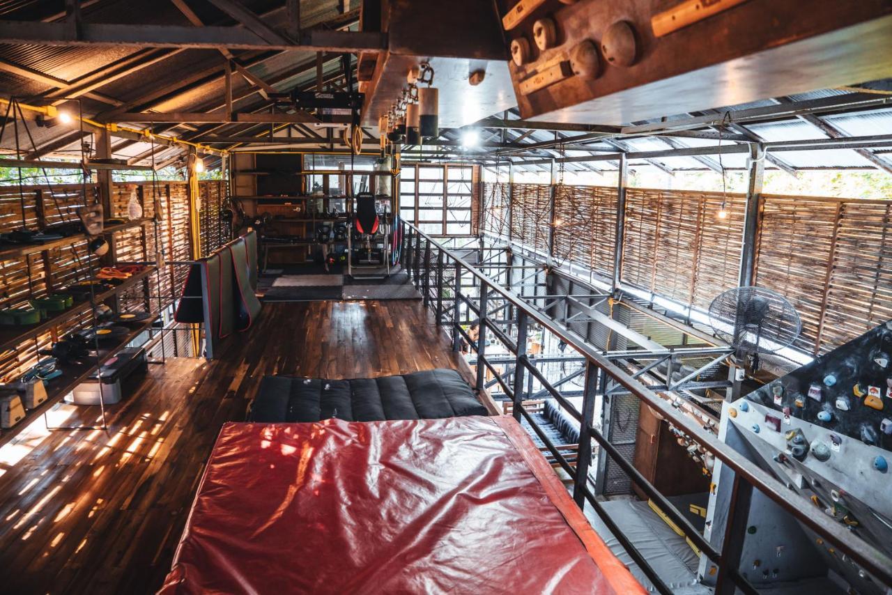 Warehouse Hostel Ko Tao Exterior photo